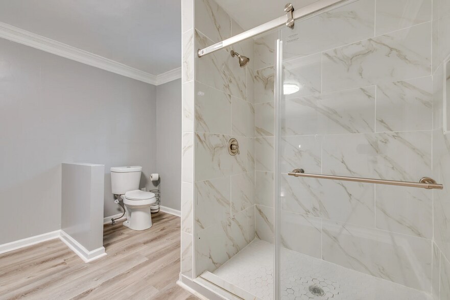 Building Photo - 2093 Breconridge Dr S W