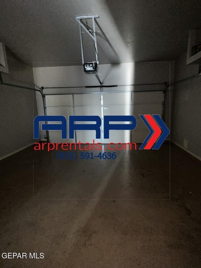 Building Photo - 3720 Loma Jacinto