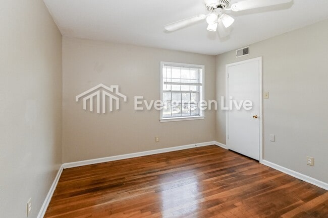 Building Photo - 4261 Riche Rd