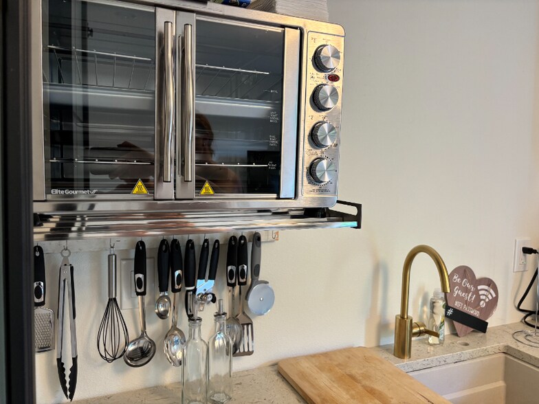 Building Photo - 3609 SW 38th Ave