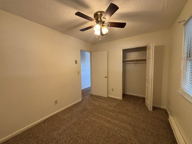 Building Photo - 2204 Delta Pl