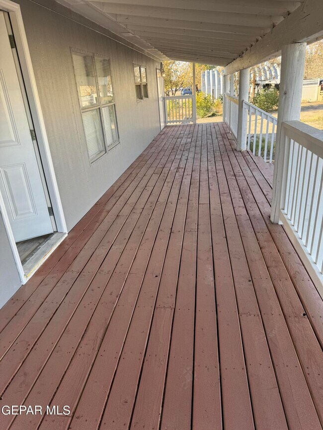 Building Photo - 241 Passmore Rd