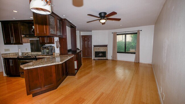 Primary Photo - Stylish Sea Colony 3-Level Townhome!