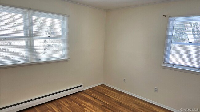 Building Photo - 1 Elvira Ct