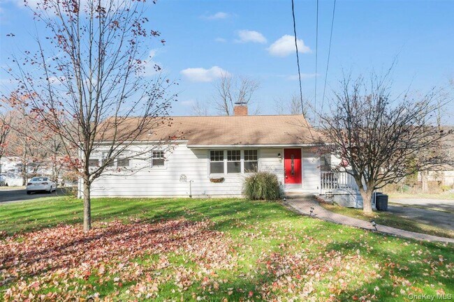 Building Photo - 22 Quaker Hill Rd