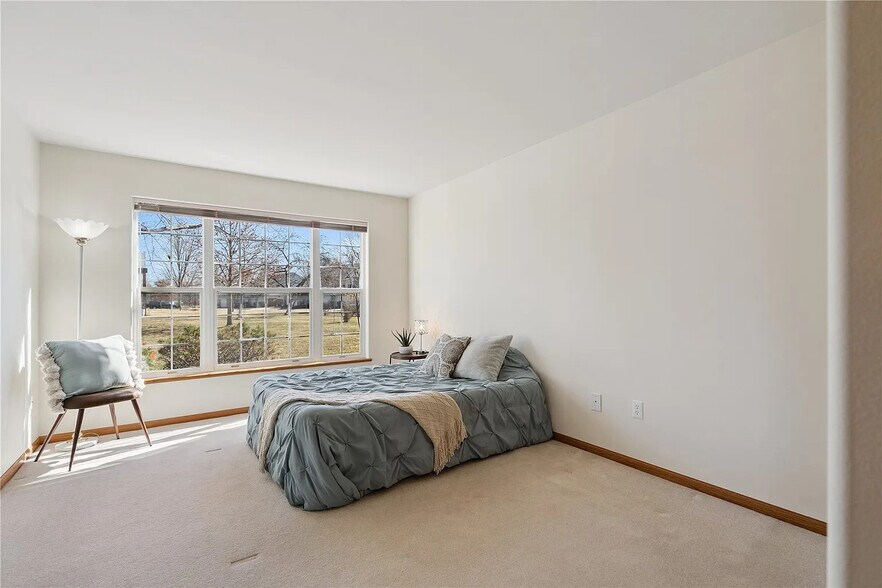 Building Photo - 1426 Crossings Ct NE