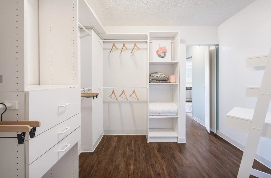 Building Photo - 443 E Ohio St