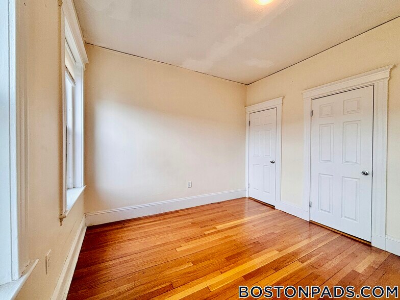 Building Photo - 41 Orkney Rd