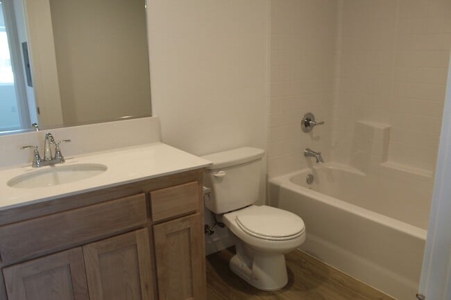 Building Photo - Sydney Park Home - New Home For Rent with ...