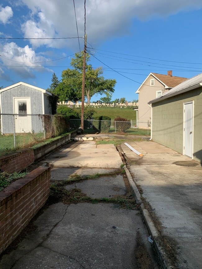 Building Photo - Single Family House located on South Vermont Street, Williamsport MD
