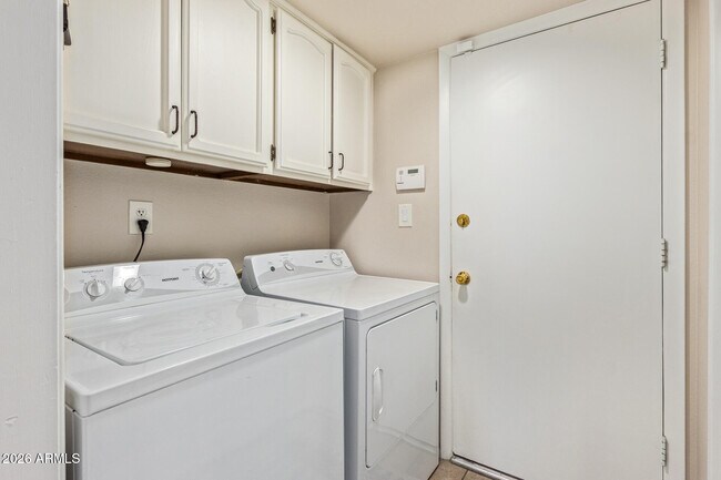 Building Photo - 7337 E Citrus Way