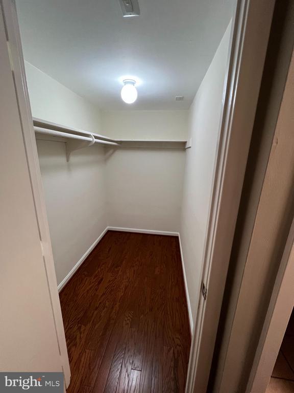 Building Photo - 10029 Fair Wds Dr