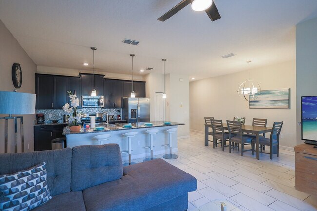 Building Photo - 3062 Gatsby St
