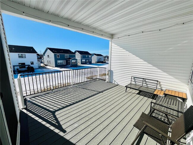 Building Photo - 1935 Mulberry Ln