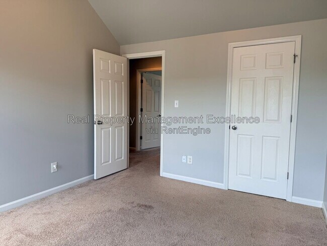 Building Photo - 3446 Ferdilah Ln