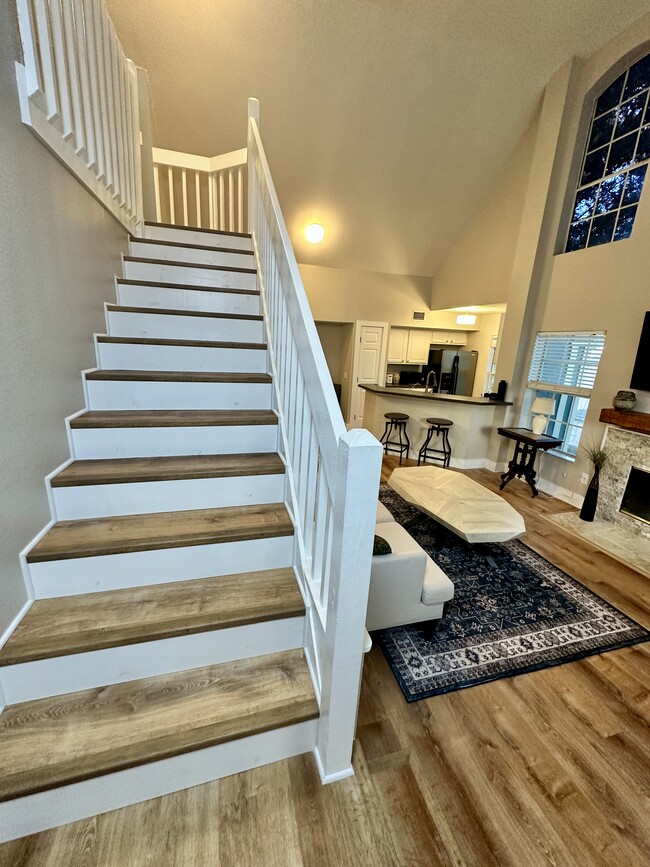 Building Photo - 13703 Richmond Park Dr N