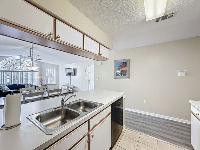 Building Photo - Condo at Villas at Island Club, Kissimmee