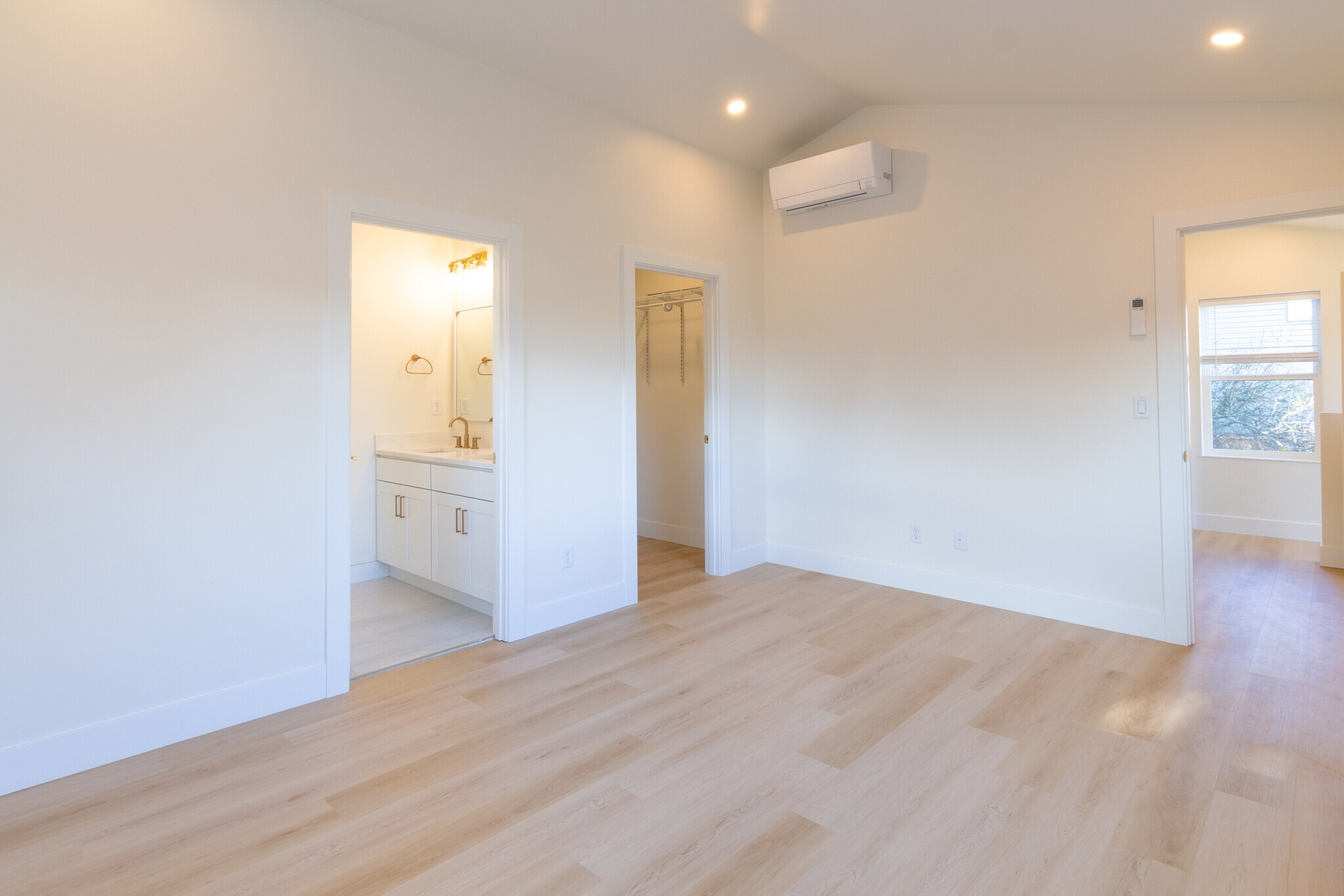 Building Photo - 6547 26th Ave NW