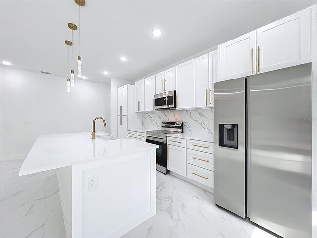 Building Photo - 780 Kangaroo Ct