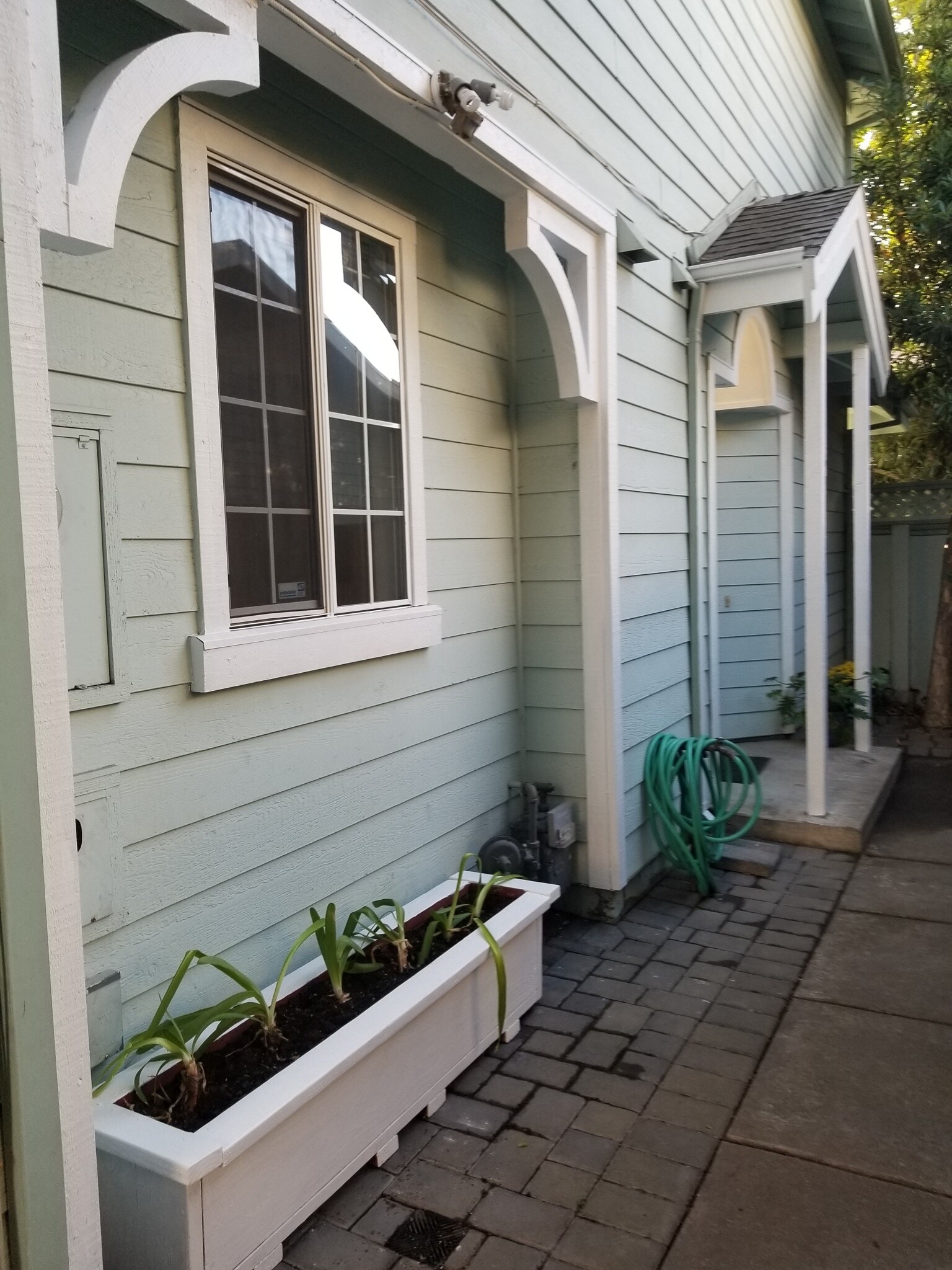 Building Photo - 1520 Adeline St