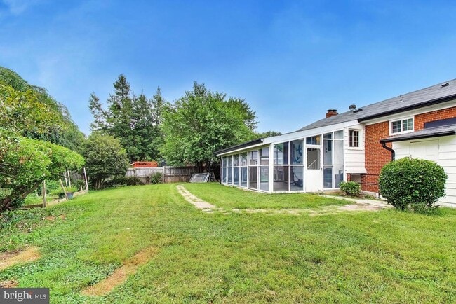 Building Photo - 7215 Normandy Ln