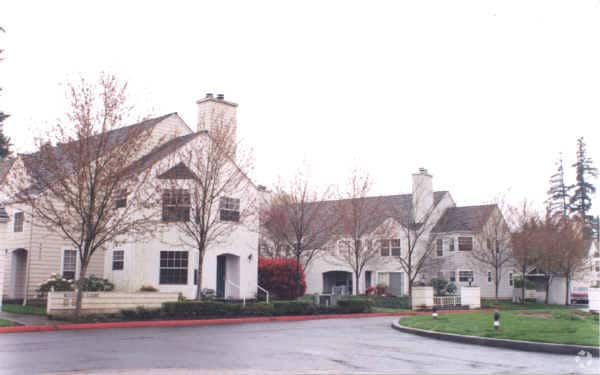 Building Photo - French Prairie Village Apartments