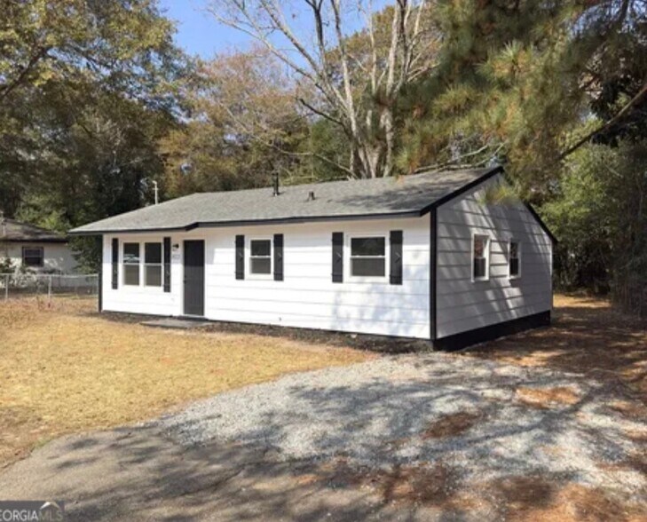 Building Photo - 803 Crestwood Terrace