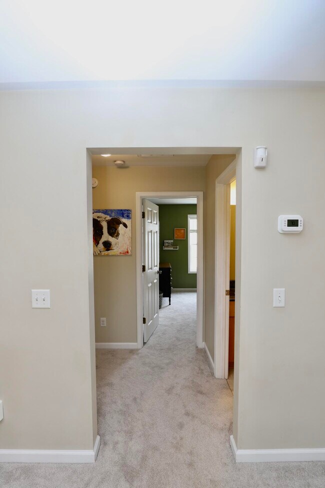 Building Photo - 1116 Waverly Pl Dr