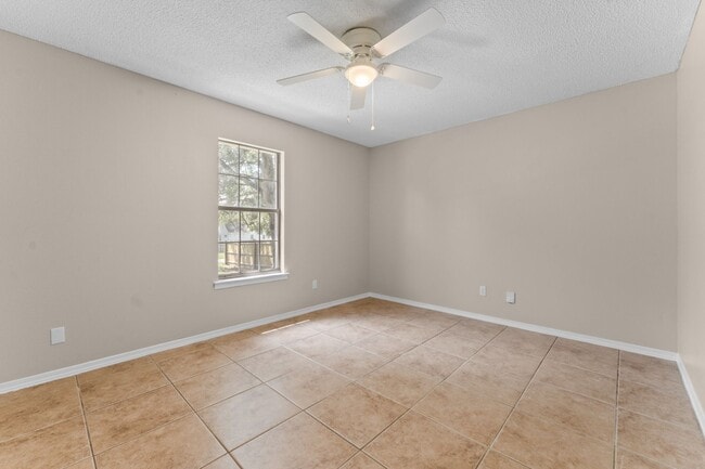 Building Photo - 20952 Liberty Ln