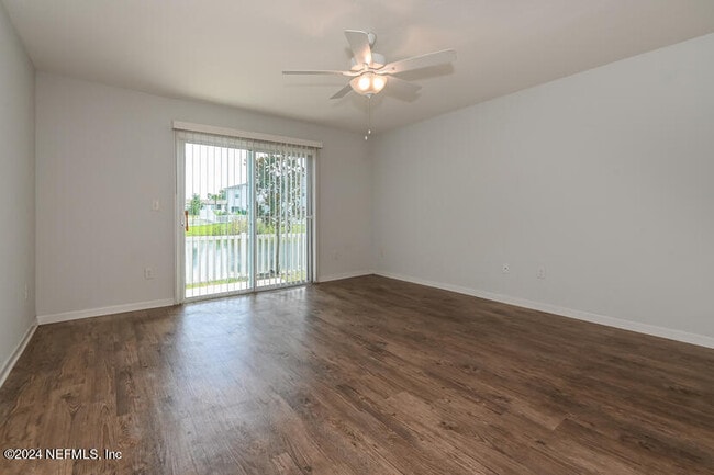 Building Photo - 541 EISEMAN Way