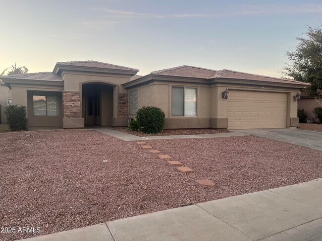 Building Photo - 14810 N 150th Ln