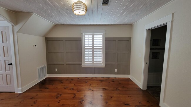 Building Photo - 45 S Blue Heron Dr