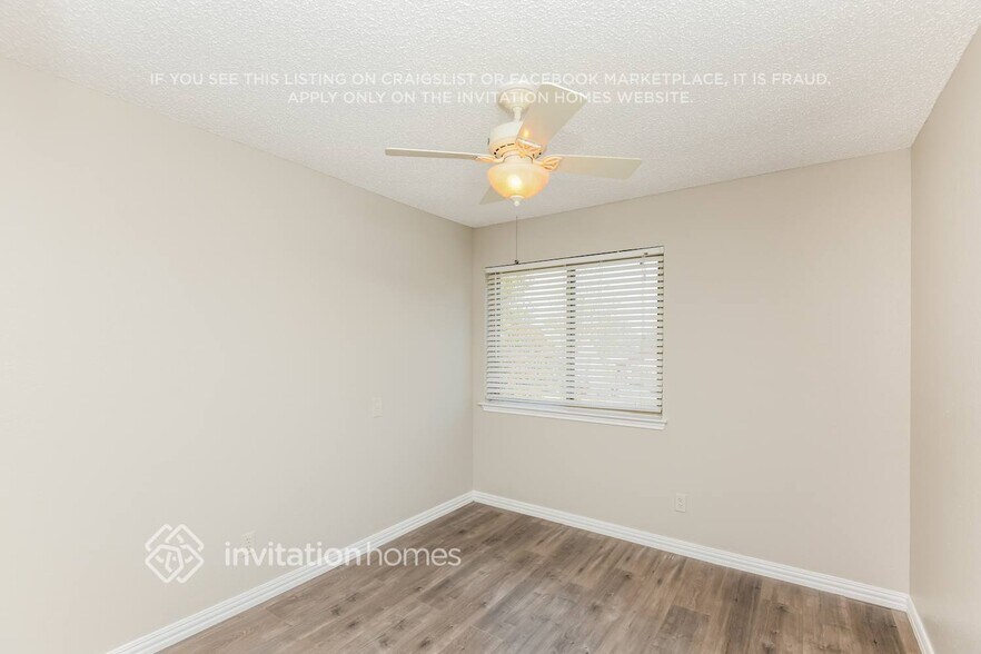 Building Photo - 1614 Stoneway Dr