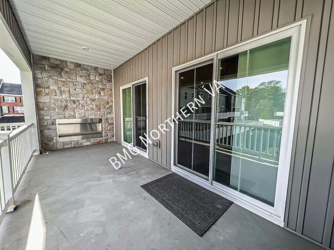 Building Photo - 7731 Blackburn Ridge Dr