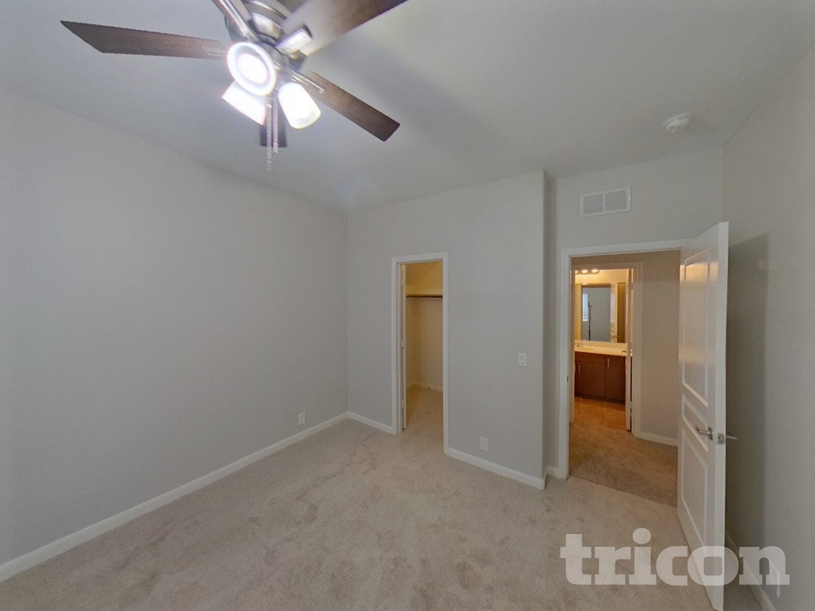 Building Photo - 423 Hayes St