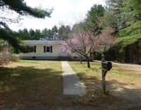 Building Photo - 114 Range Rd