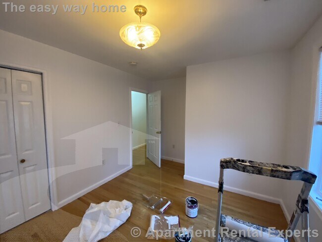 Building Photo - 309 Beacon St