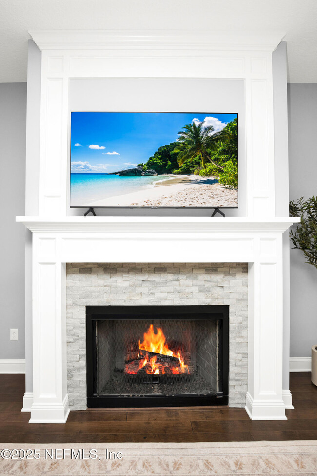 Building Photo - 176 Settler's Landing Dr