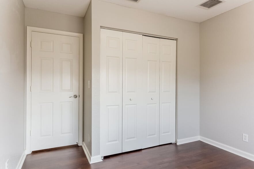 Building Photo - 11961 Donlin Dr