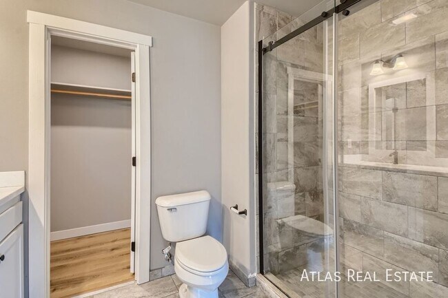 Building Photo - 4731 Columbine St