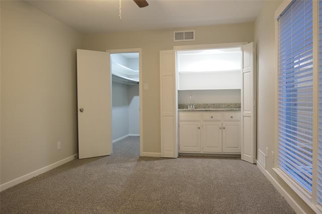 Building Photo - 7023 Briarmeadow Dr