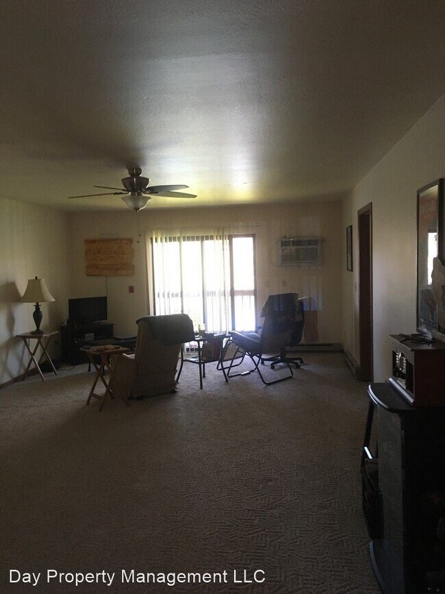Building Photo - 410 Fox Shores Dr