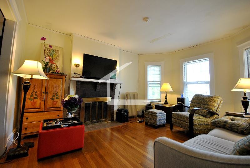 Building Photo - 35 Matchett St