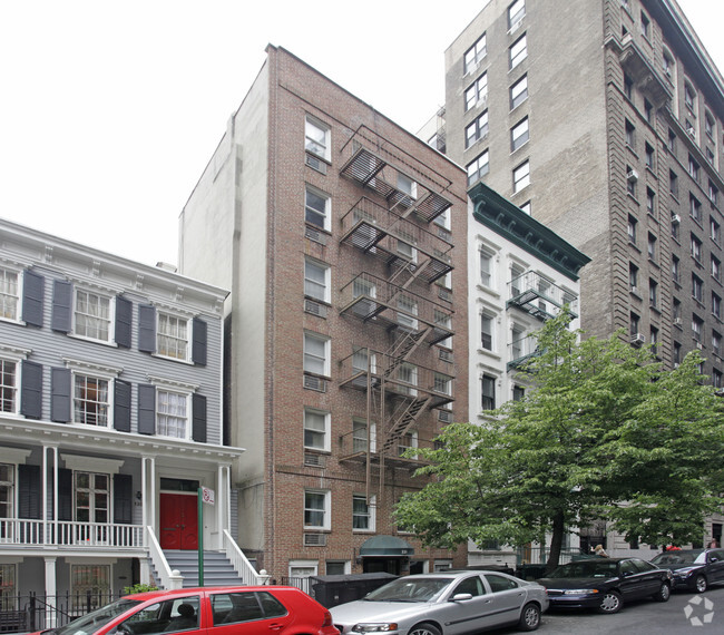 Primary Photo - 118 East 92nd Street