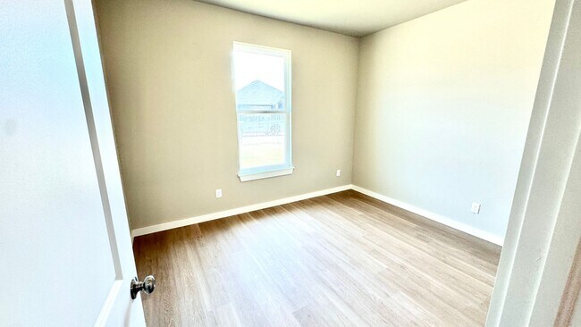Building Photo - BRAND NEW 3 Bed, 2 Bath New Construction H...