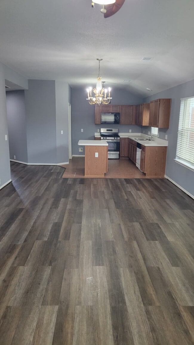 Building Photo - 14955 Sugar Sands Dr