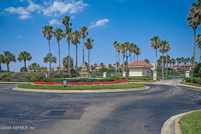 Building Photo - 425 N Ocean Grande Dr