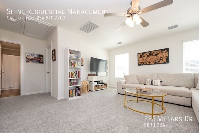 Building Photo - 225 Villars Dr
