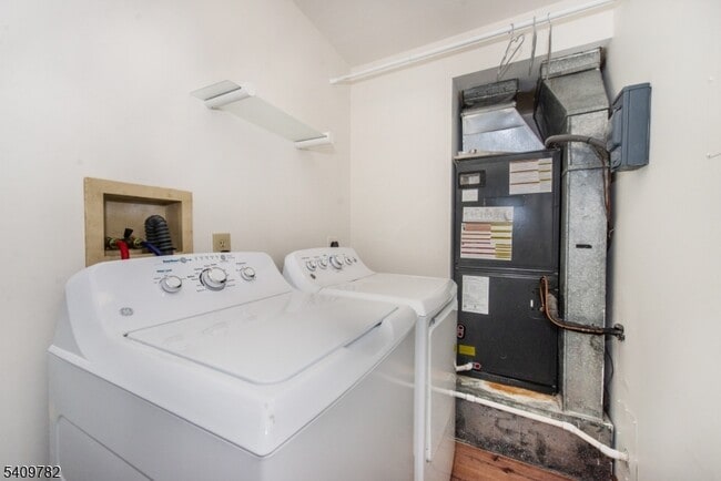 Building Photo - 21 Springfield Ave