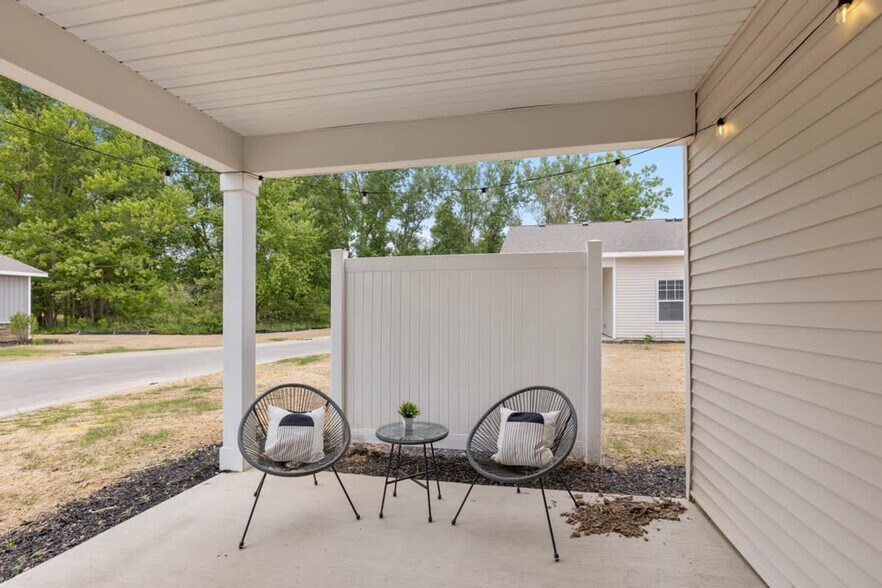 Building Photo - 5859 Zinfandel Ave